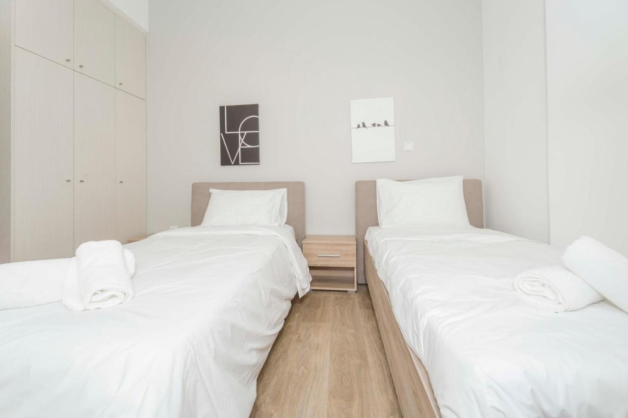 Modern Flat In Central Athens #4 Exterior photo